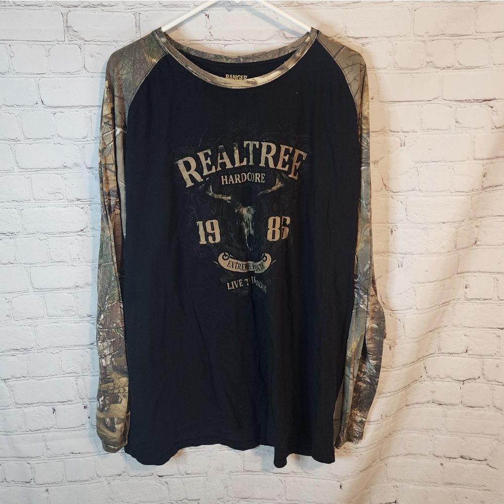 Men's Realtree Black and Camouflage Long Sleeve Shirt, Size XXL